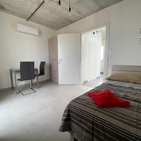 Апартаменты Minimal & Arty Townhouse Hamrun Экстерьер фото